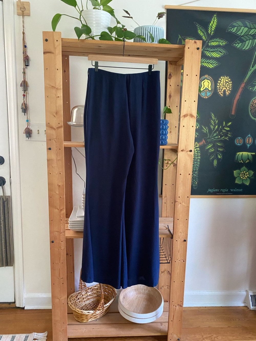 Tuckernuck Navy Blue Viscose Charmeuse Moore Wide Leg Pant Medium - Picture 7 of 15
